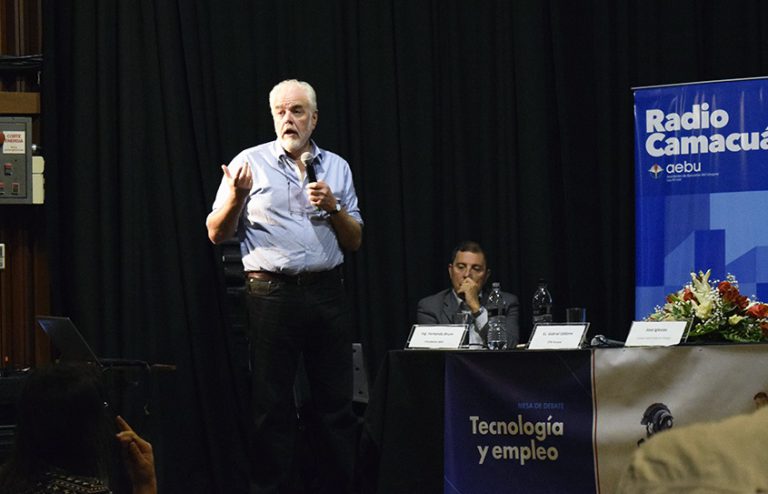 Fernando Brum: “La tecnología provoca la tensión entre lo local y lo global”