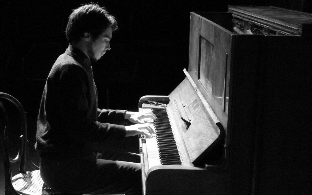 Piano y poesía se unen en el espectáculo de Juan José Zeballos