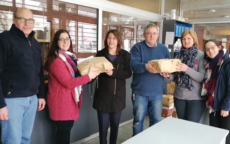 AEBU donó libros para biblioteca de liceo público en Durazno