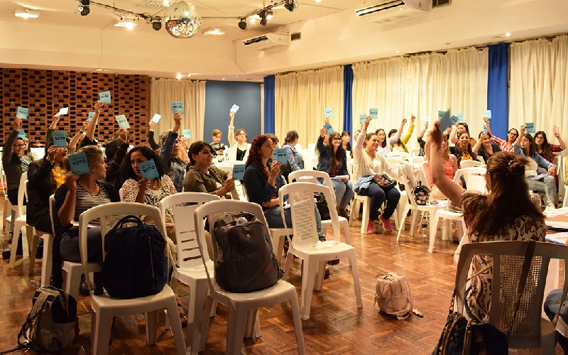 Crédito de la Casa celebra renovación de convenio con «mejoras de todo tipo»