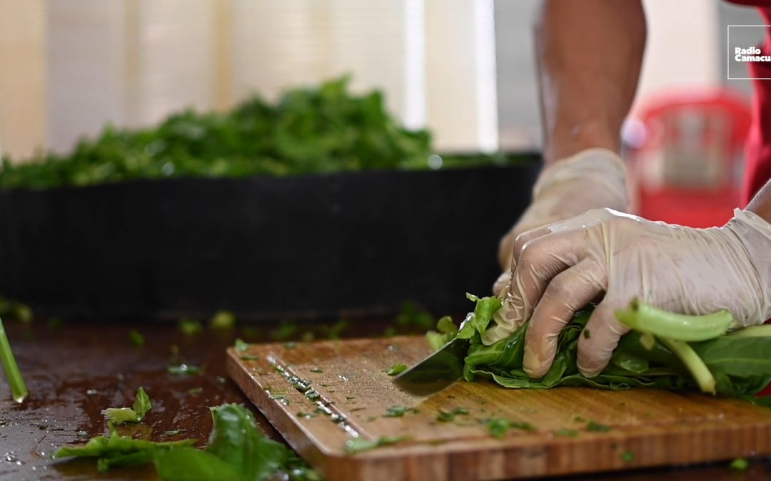 AEBU continúa repartiendo bandejas con alimentos y ayudando ollas populares