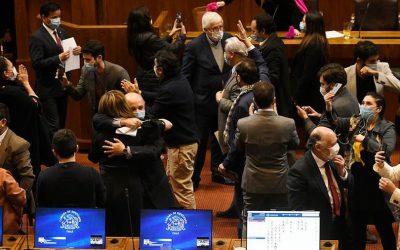 Chile: Congreso aprobó la «ley del 10%», un revés para las AFP y para el presidente Sebastián Piñera