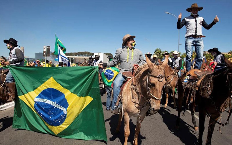 Experto brasileño: «Hoy en Brasil es civilización contra barbarie»