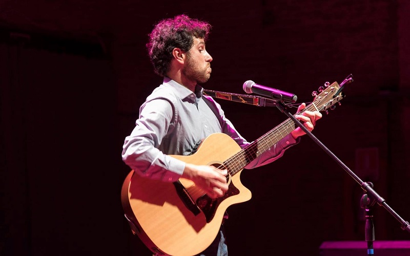 Música, teatro, cine y filosofía: cartelera variada en Sala Camacuá y AEBU Cultura