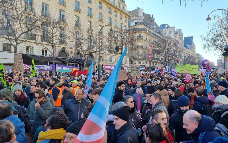 Francia sigue movilizada: tercera jornada de paro contra la reforma jubilatoria