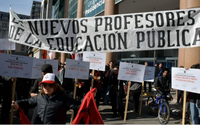 Formación docente: «caos administrativo» e «improvisación» en programas