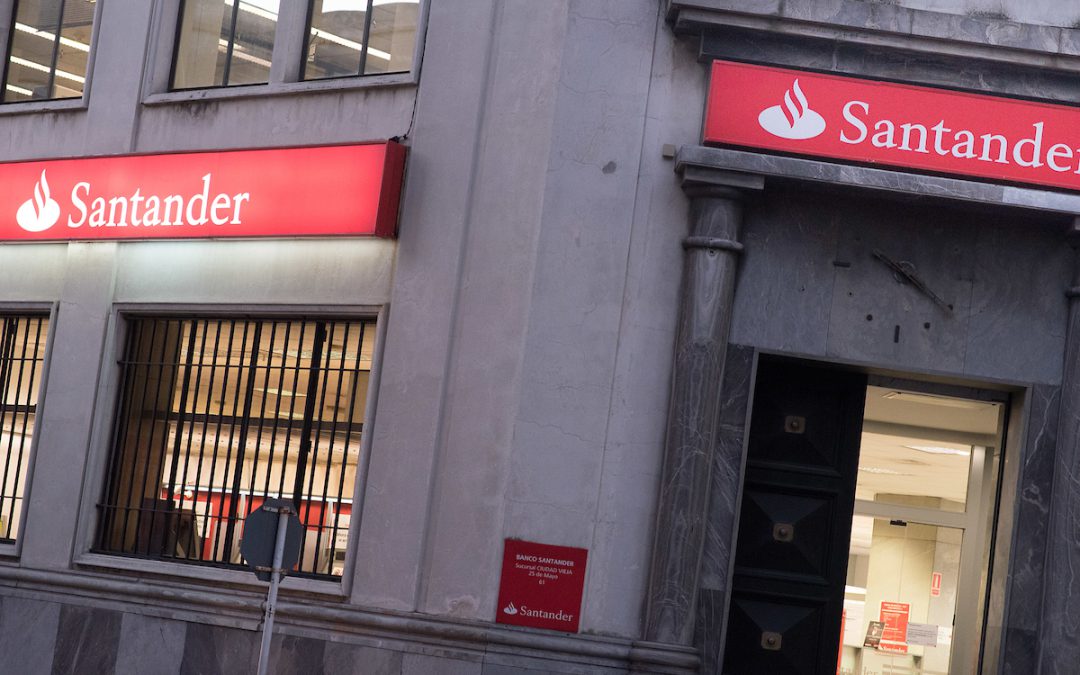 AEBU desmiente falsedades de Santander