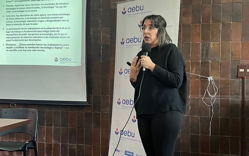 AEBU e IPRU presentan informe sobre endeudamiento excesivo en Uruguay