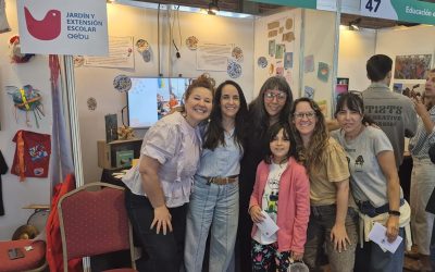 Saberes y experiencias compartidas: la participación de AEBU en feria educativa